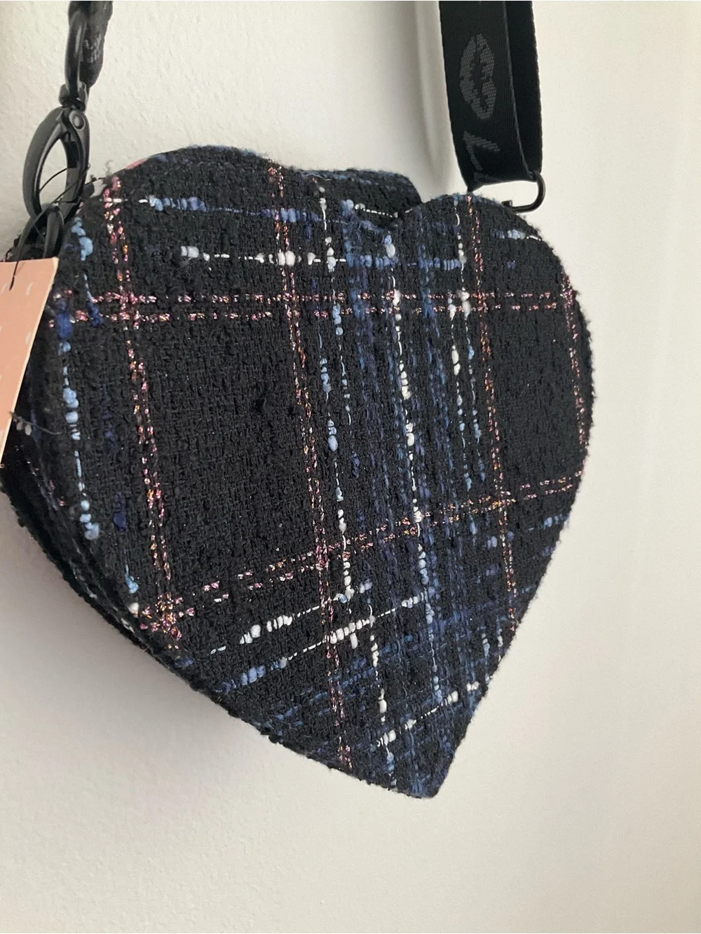 Betsey Johnson Black Tweed Heart Crossbody with Blue & Pink Accents - Picture 4 of 11